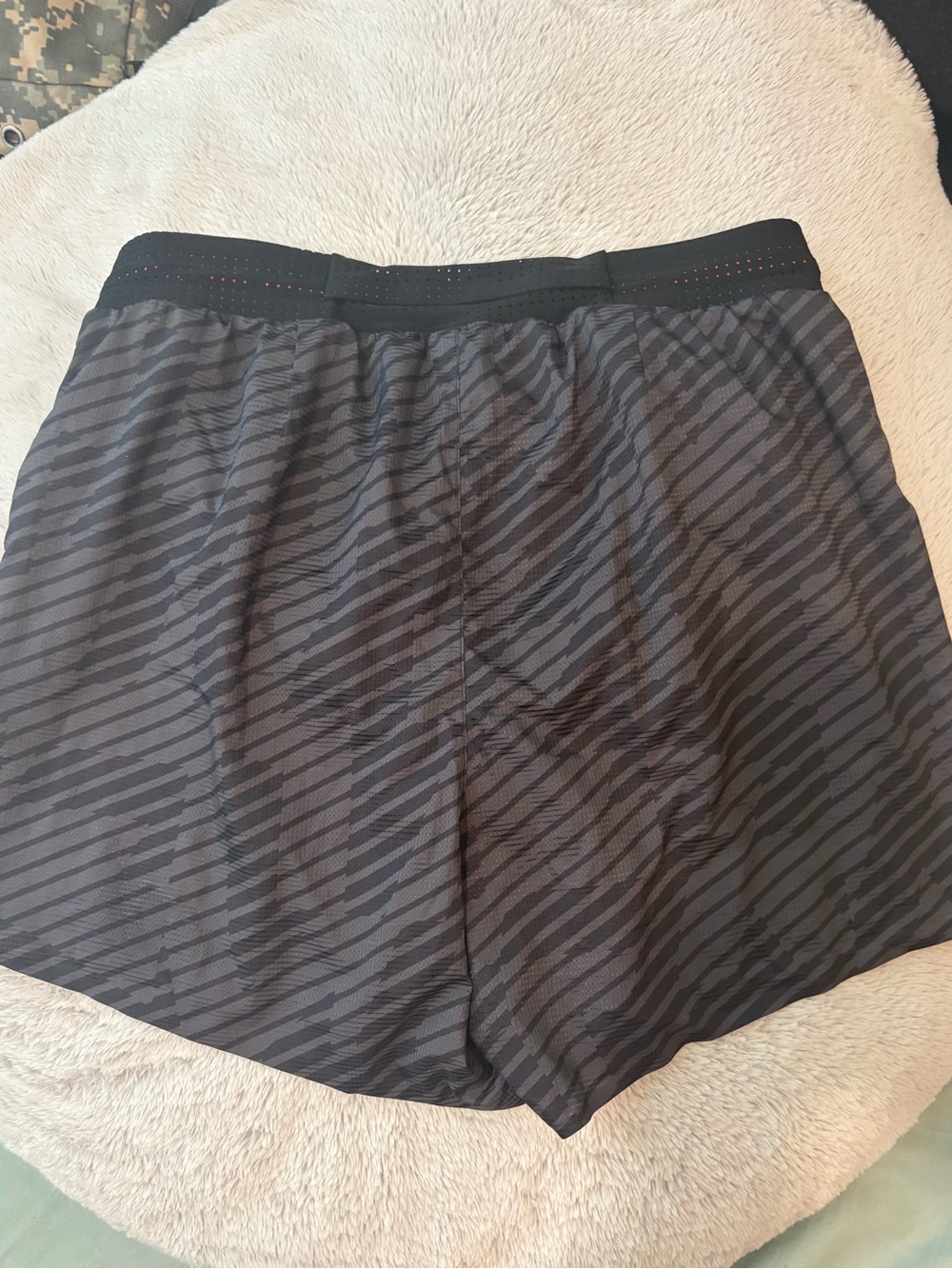 Adidas terrex techrock Black/Gray 5” Running Shorts, size medium, good condition - Picture 2 of 6